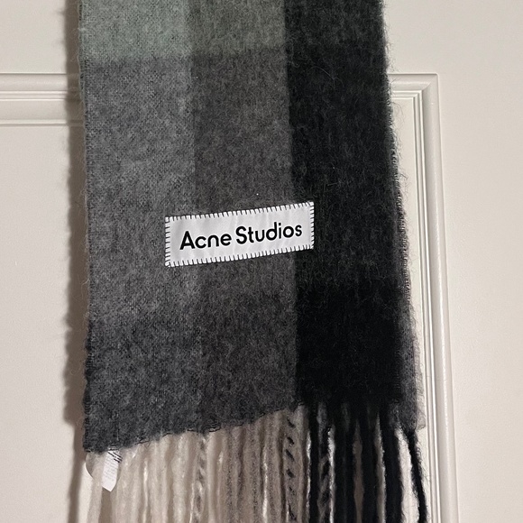 ACNE STUDIOS SCARF - Picture 4 of 4